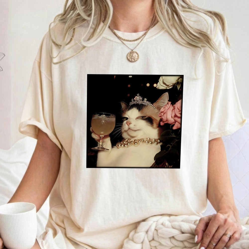 Retro Elengant Cat Funny Vintage Graphic Tee