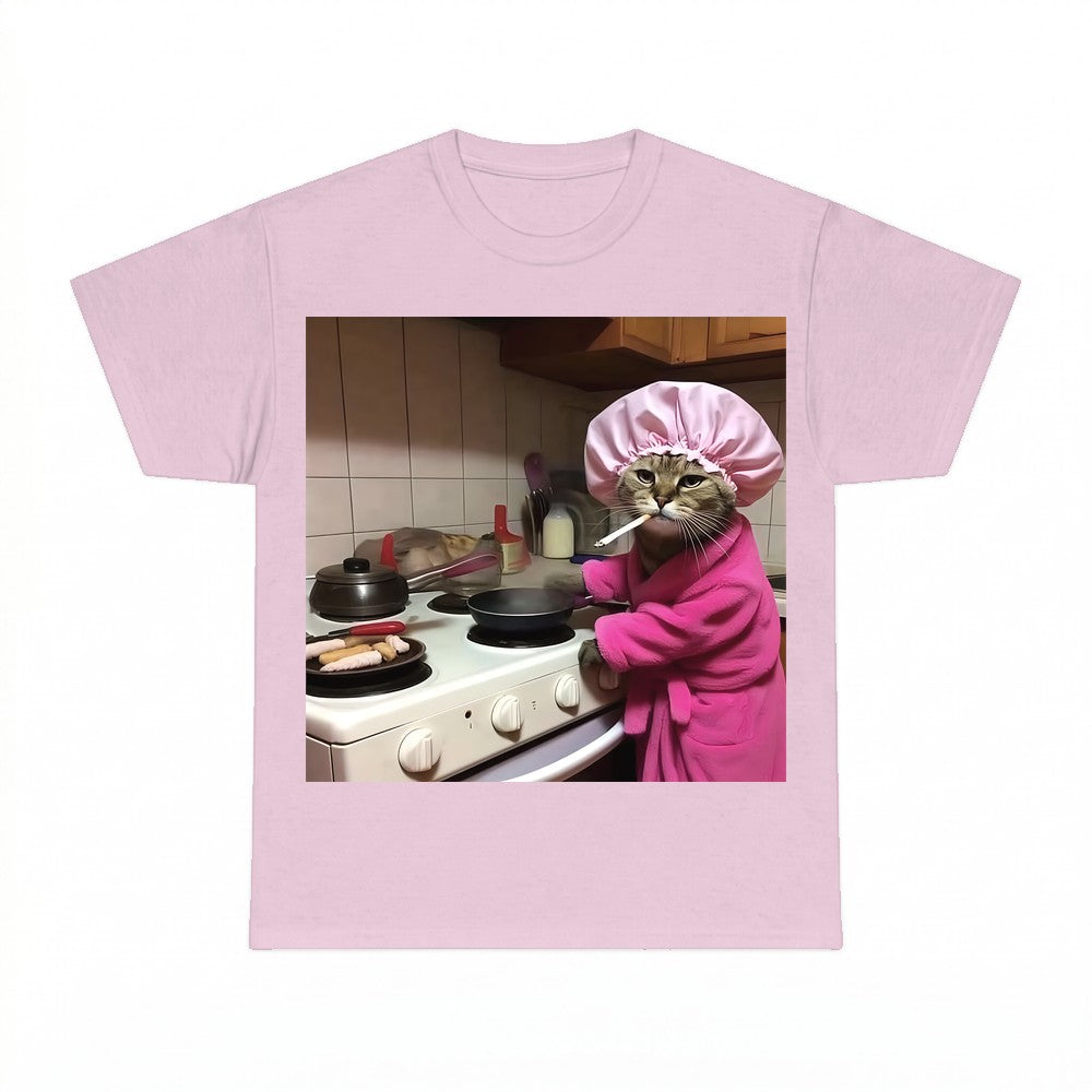 Funny Housewife Cat T-Shirt - Gildan Unisex Tee
